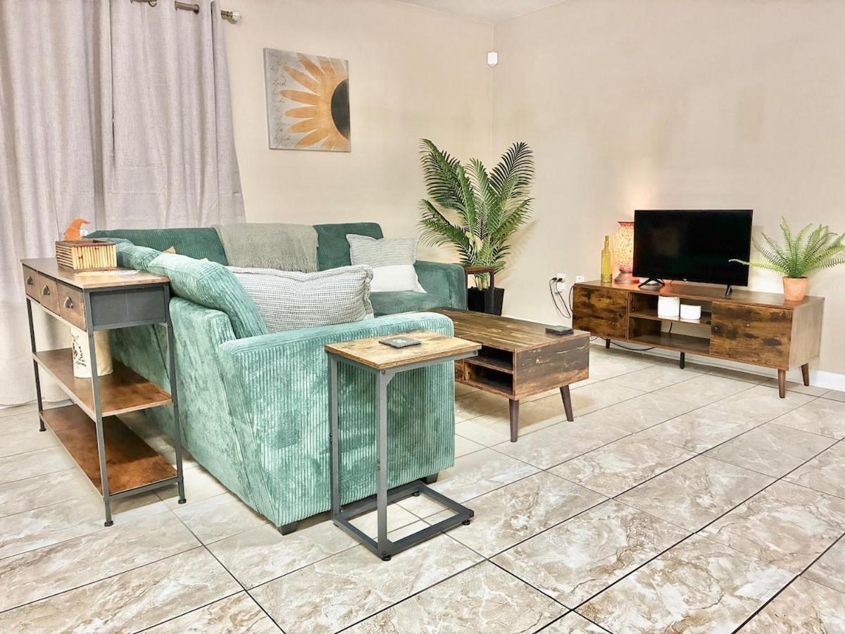 The Gumbo Getaway near Downtown Houma and NOLA - Housity
