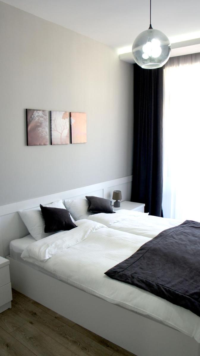 Happy Apartment 7 - Housity