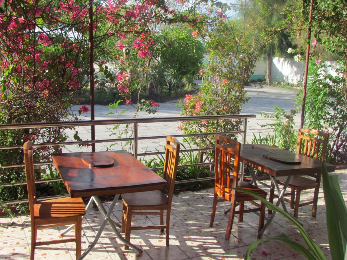 Dolar Lodges & Tours - Housity