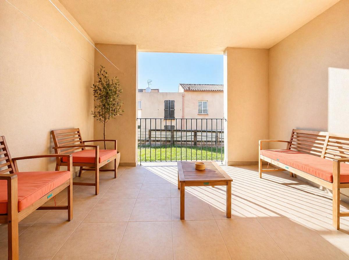 Appartement Terrasse St Florent - Housity