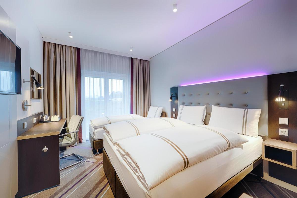 Premier Inn Regensburg City Centre - Housity
