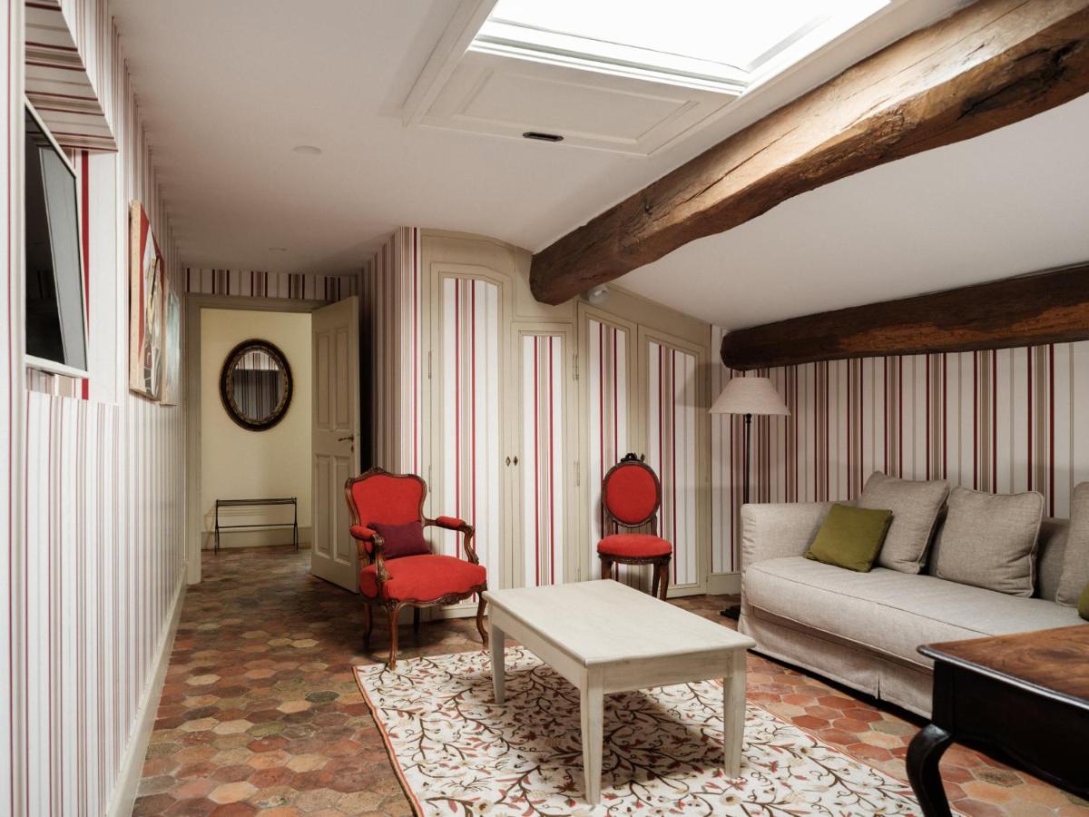 Coin salon dans l'établissement Château de Berne