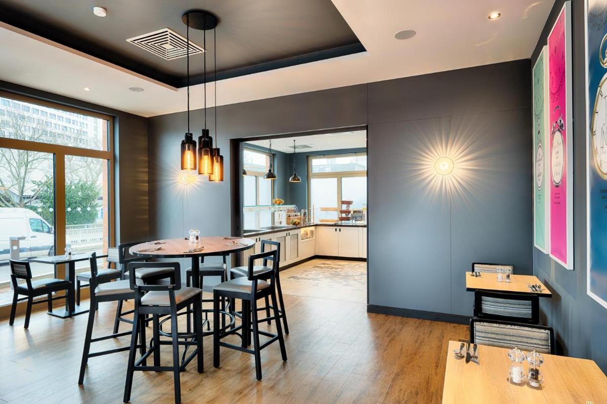 Premier Inn Wiesbaden City Centre - Hizvo