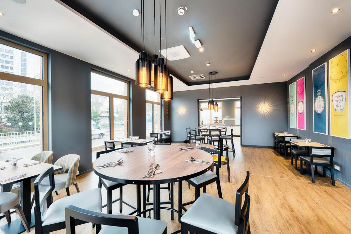 Premier Inn Wiesbaden City Centre - Hizvo