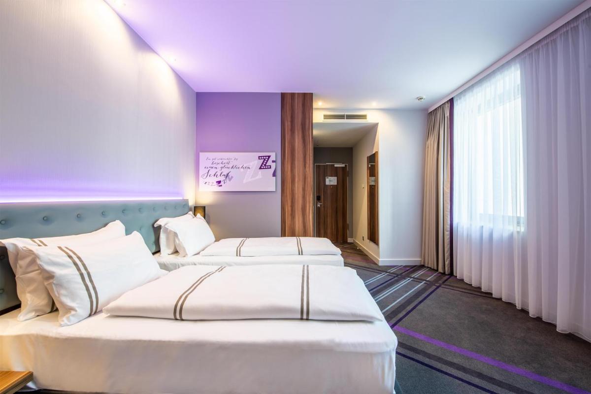Premier Inn Frankfurt City Centre - Housity
