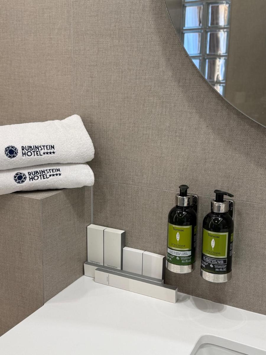 Hotel Rubinstein - Housity