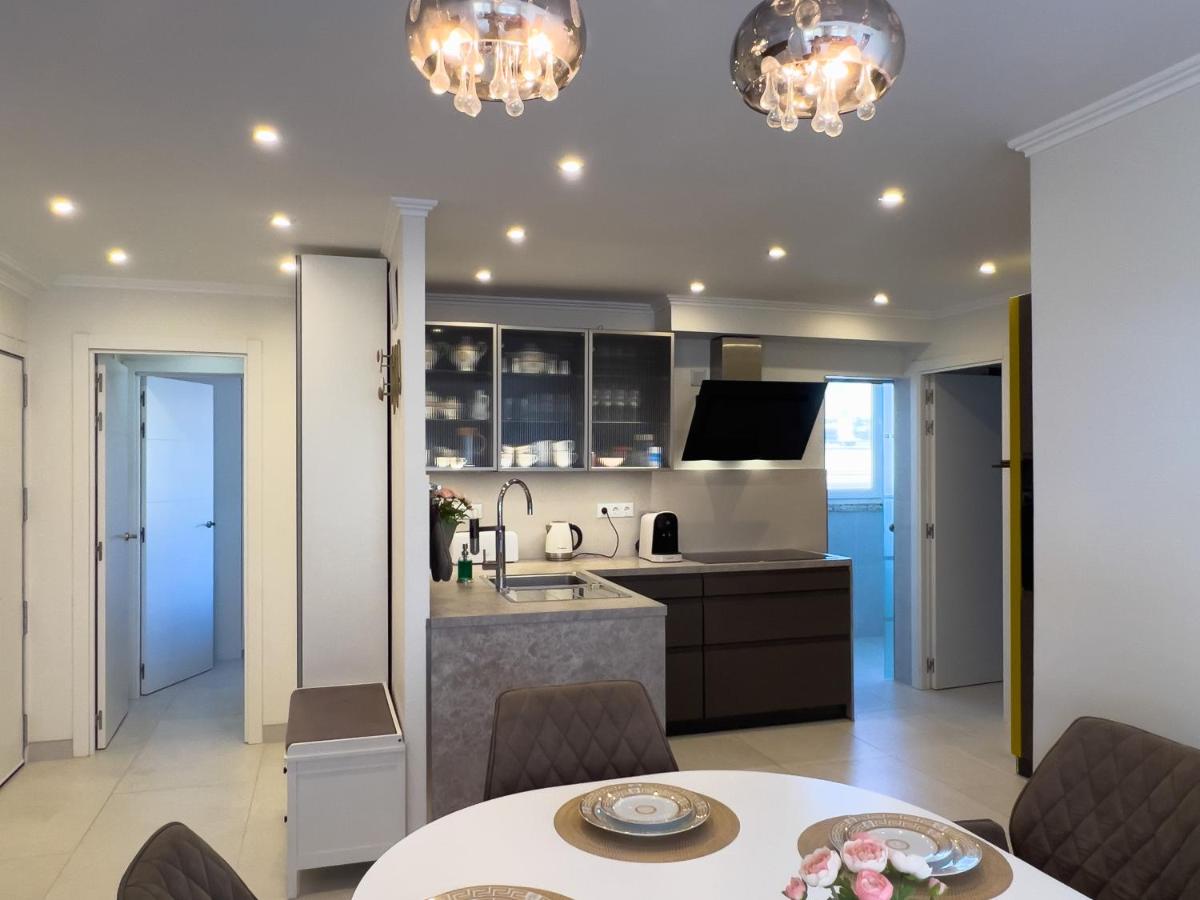 Cunit, front line with sea view - Housity