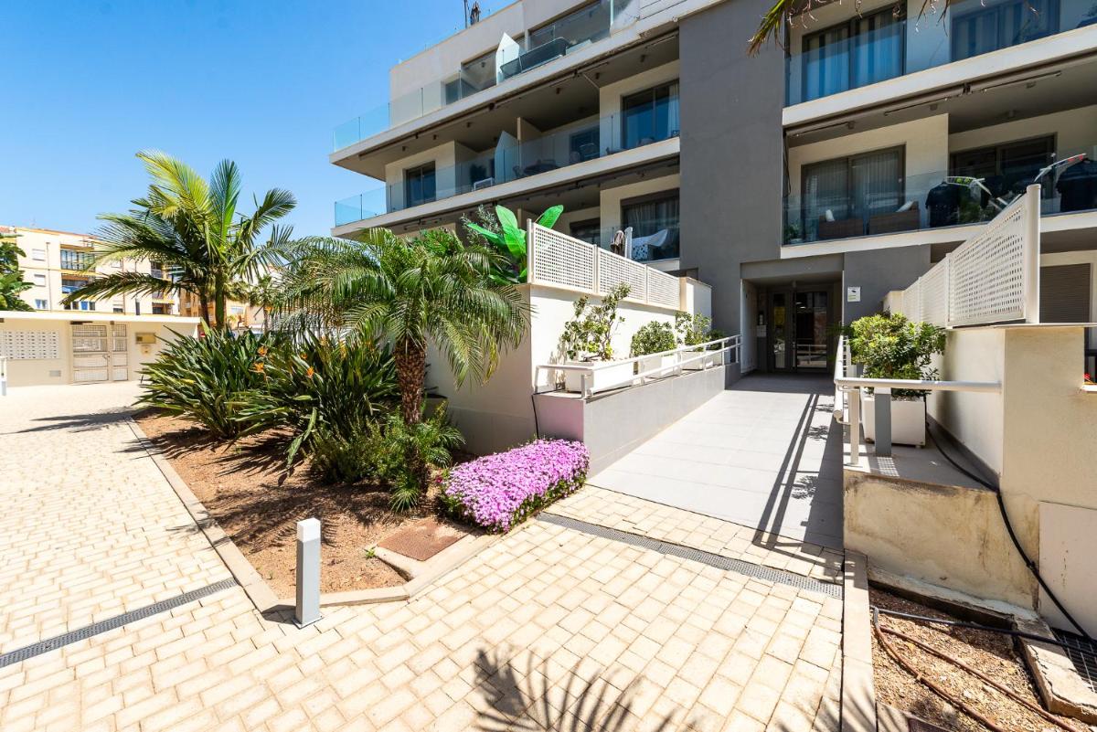 Luxurious Two Bed - Housity
