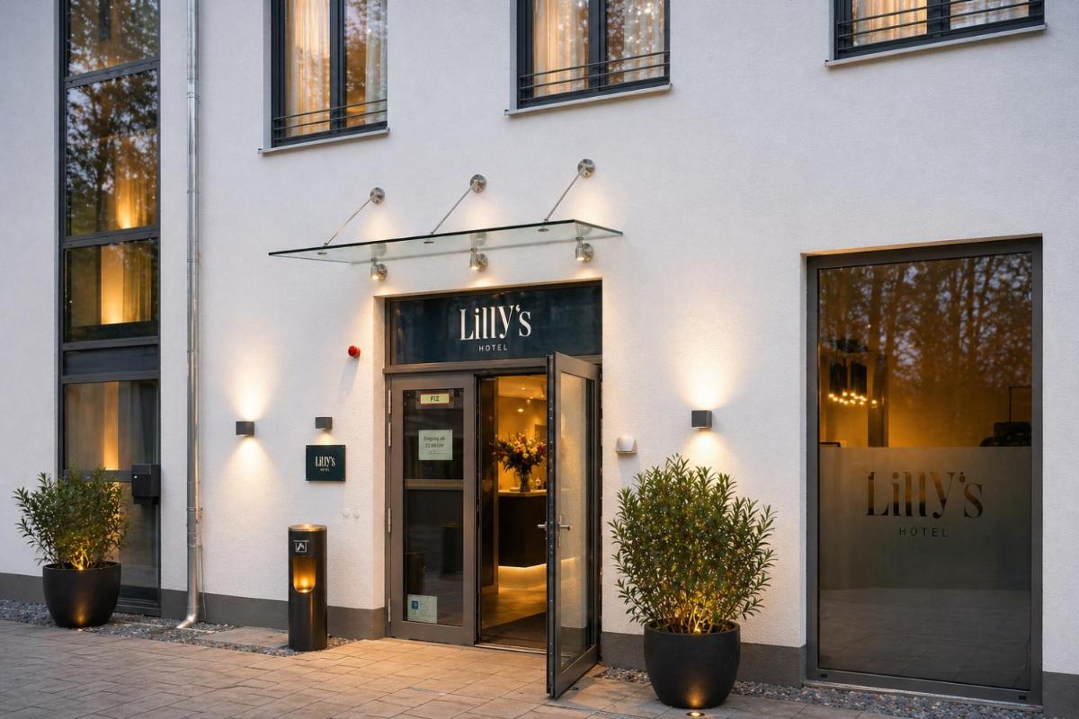 Lillys Hotel München - Housity