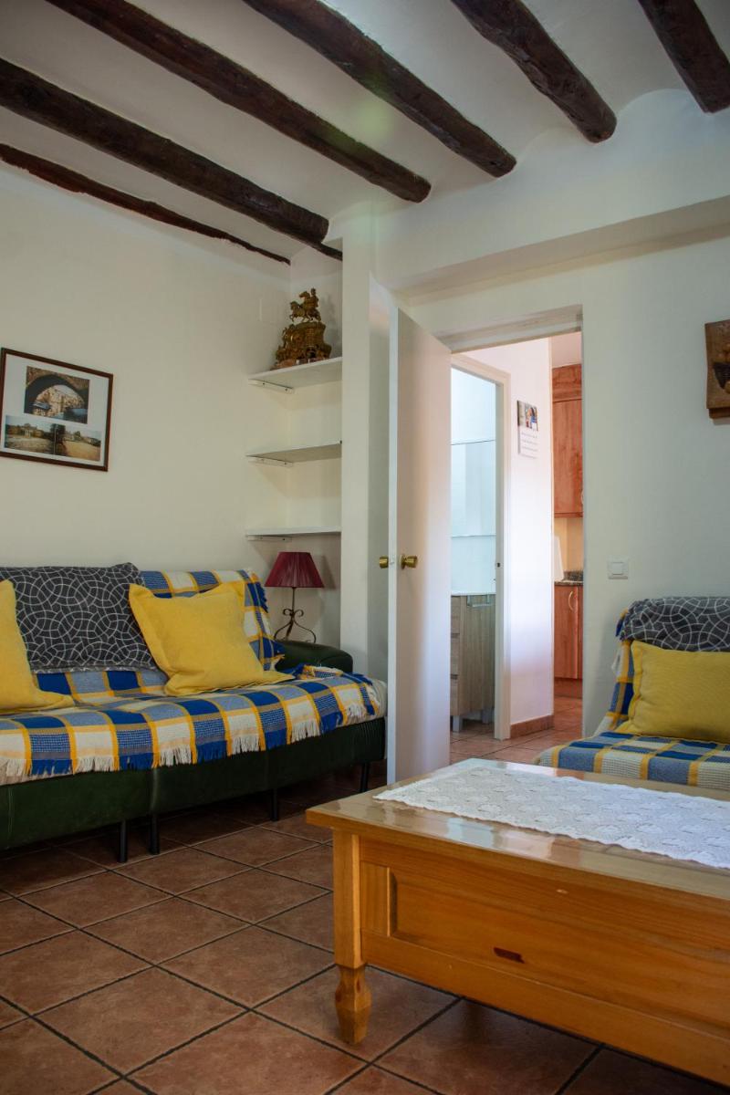 Apartamentos Casa Ferrás - Housity