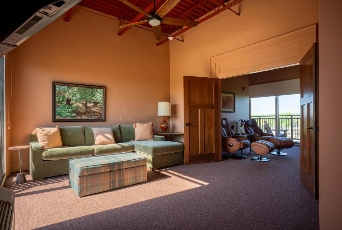 Hotel Broad Ripple - Housity