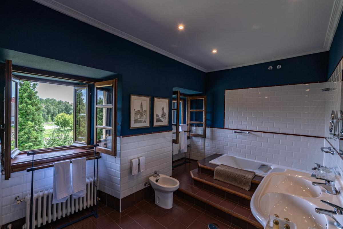 Hotel Real Monasterio de San Zoilo - Housity