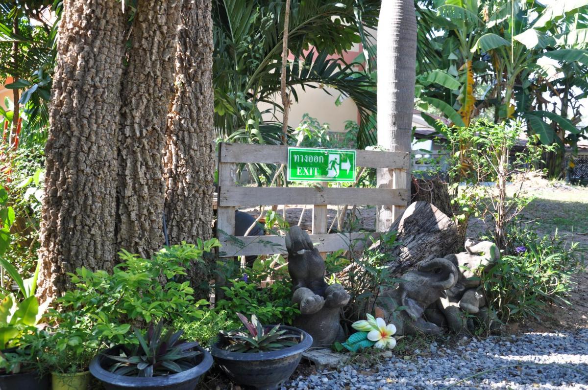 Feel Good Resort - Housity