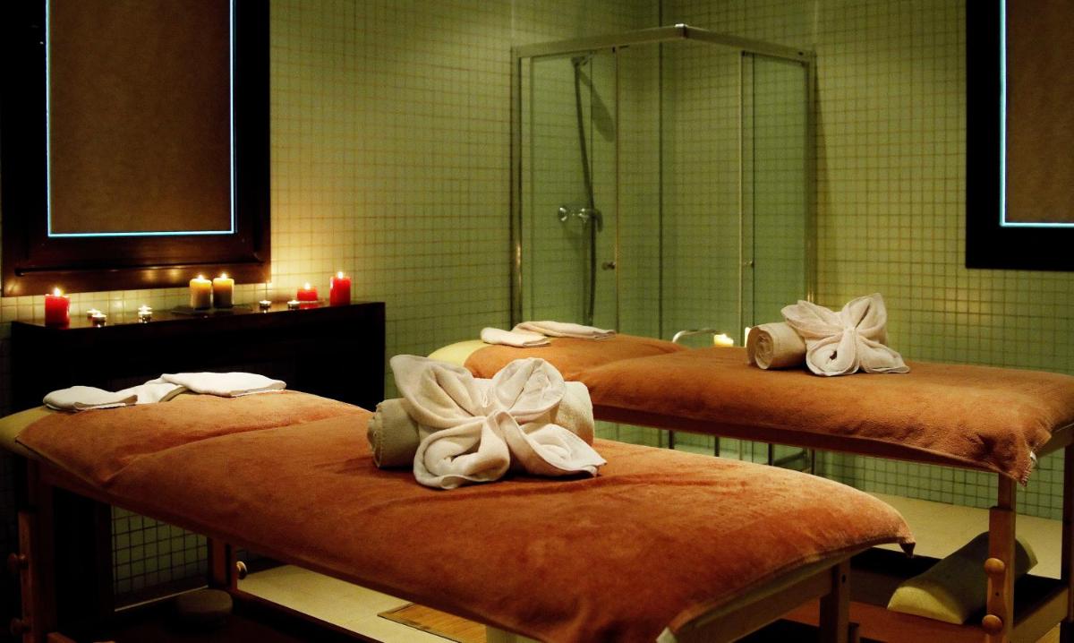Spa o instalaciones de bienestar en Oca Palacio De La Llorea Hotel & Spa