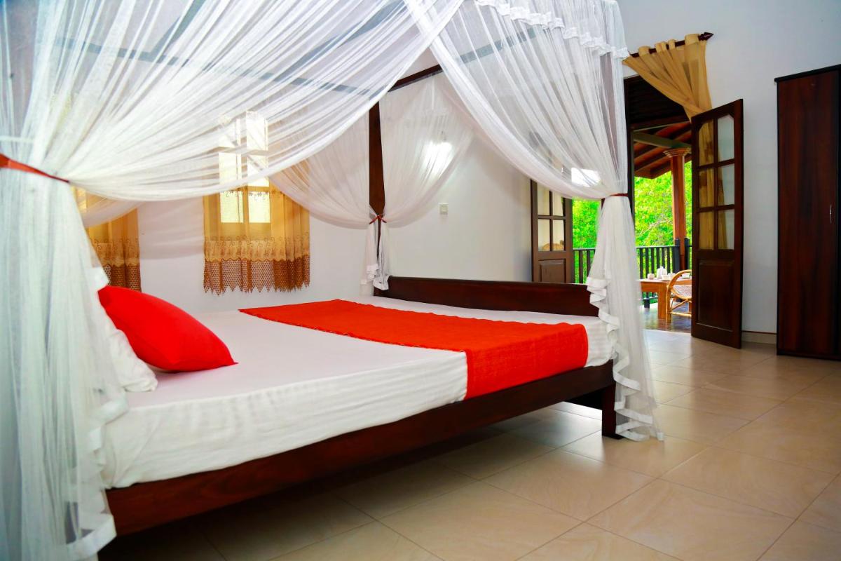 4 S Villa - Housity
