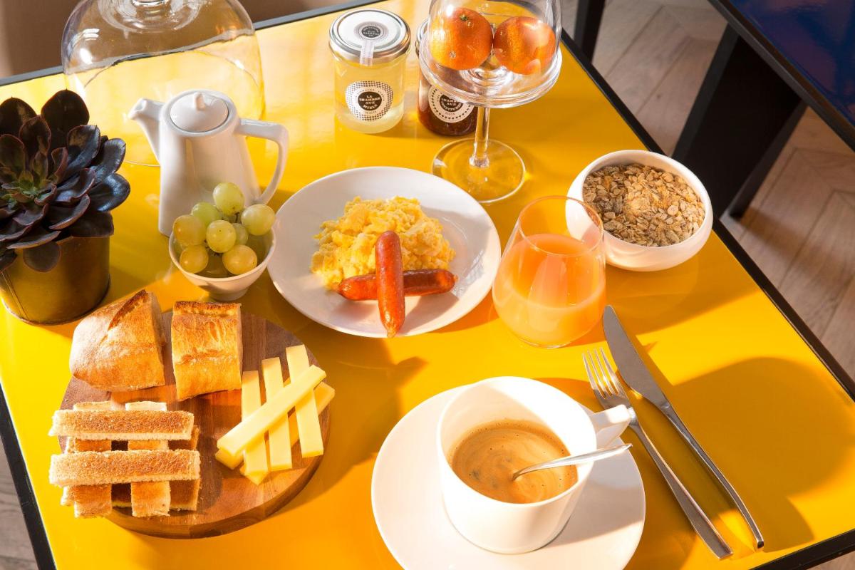 Nourriture dans l'hôtel ou à proximité