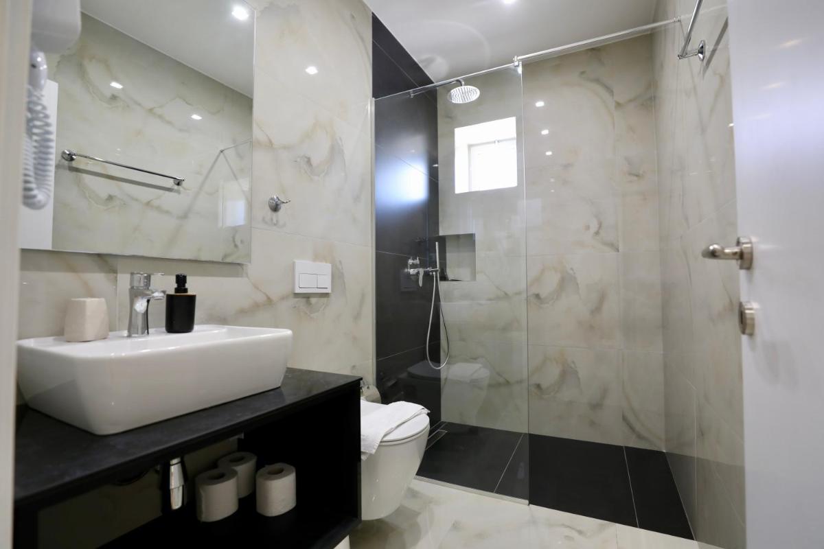Sea Breeze Villa - Housity