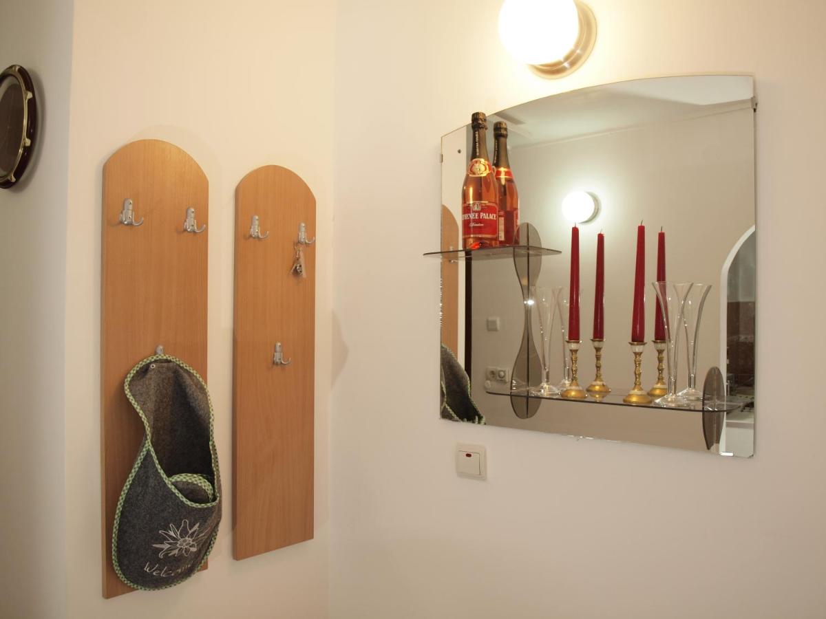 Anna Apartment - Housity