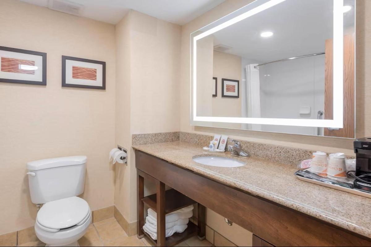 Comfort Inn Grove City - Columbus South - Housity
