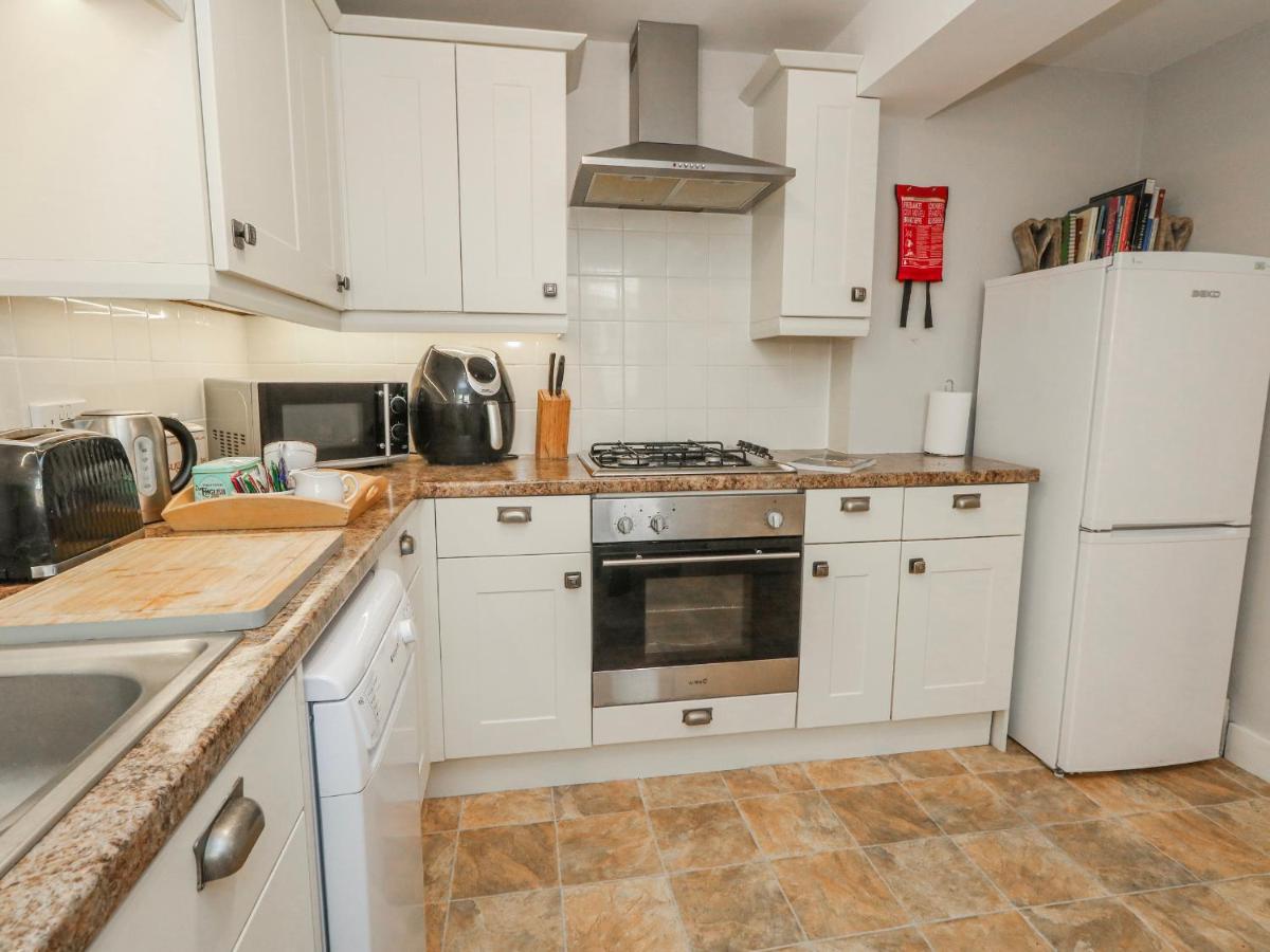 September Cottage - Housity