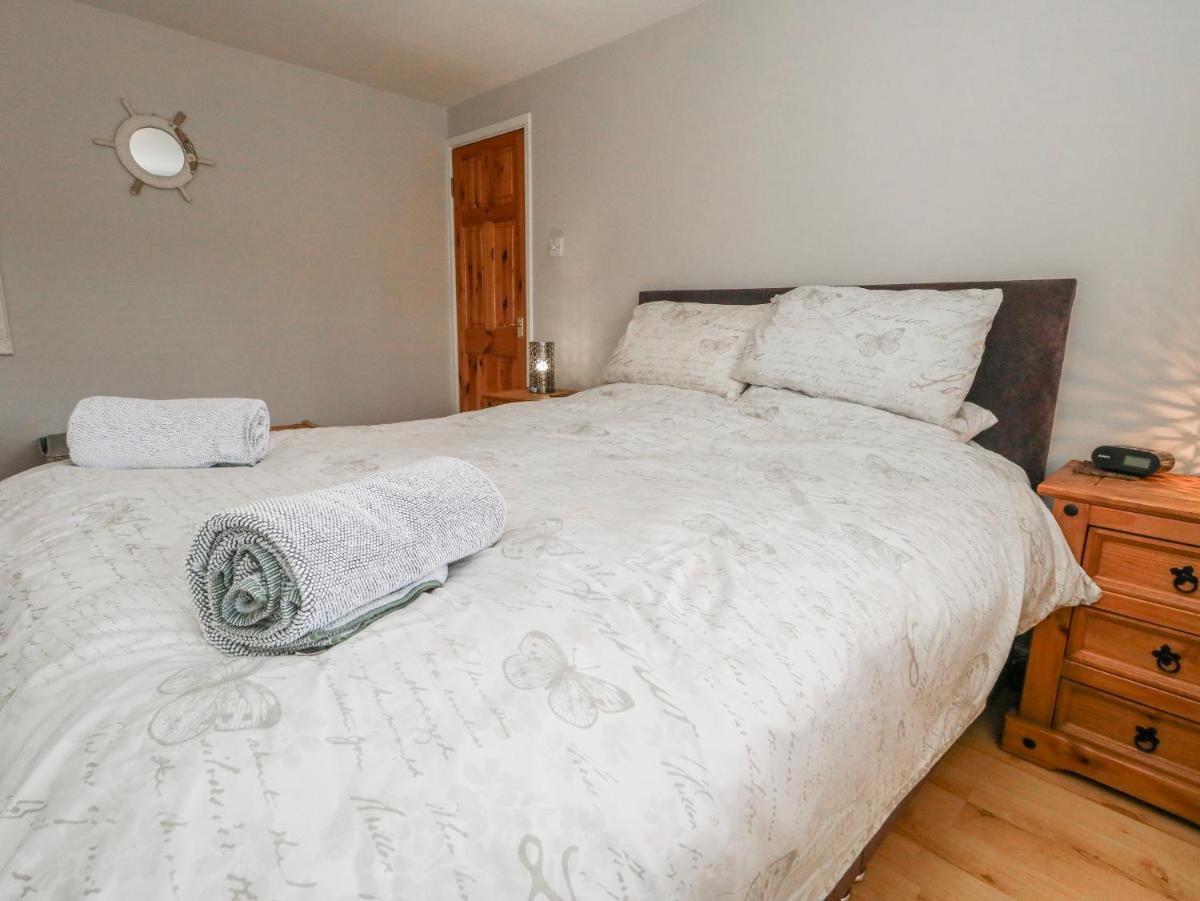 September Cottage - Housity