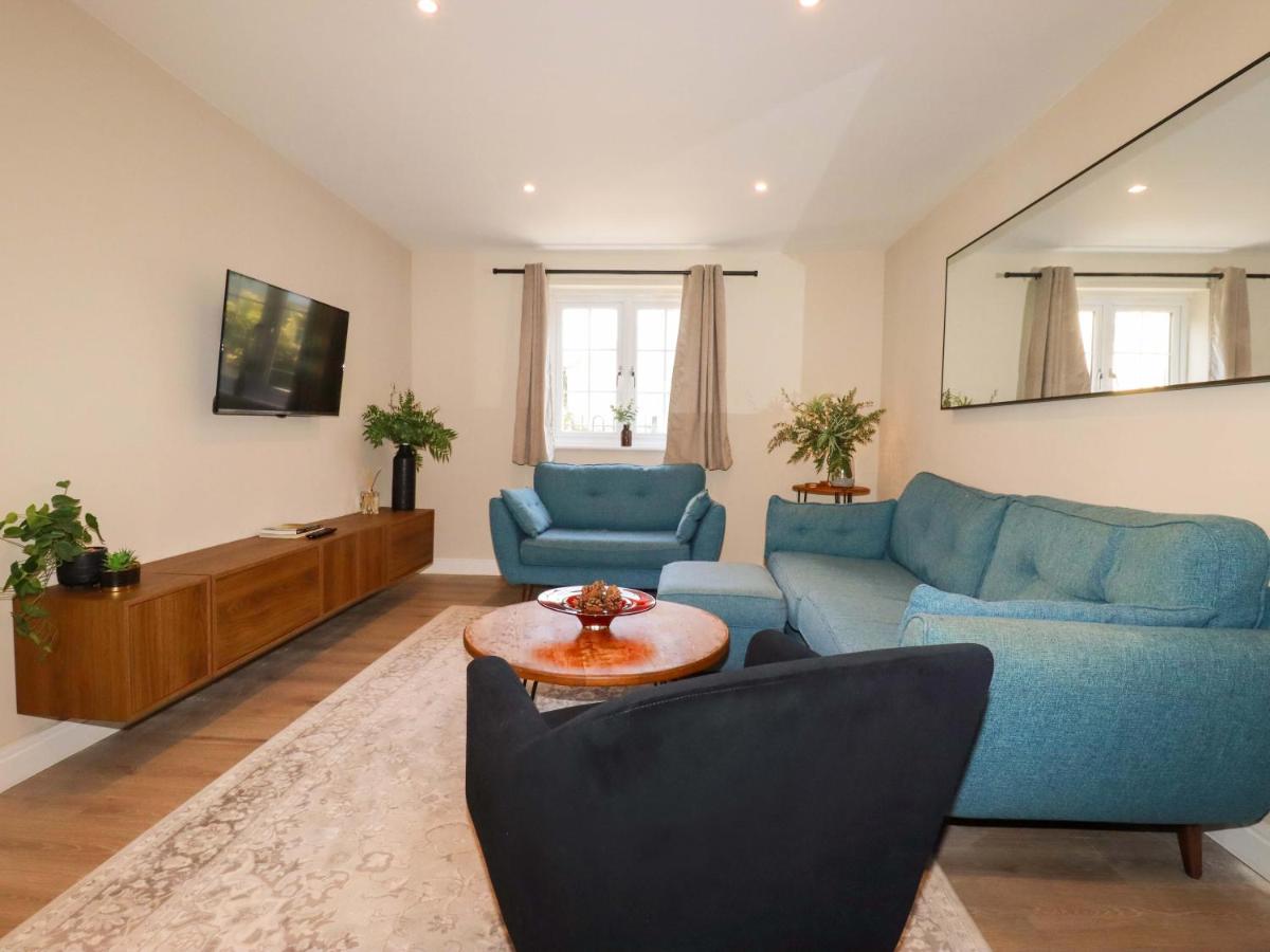 Trelawney House - Housity