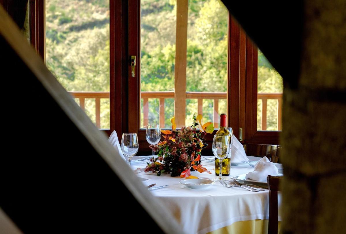 Hotel Balneario Río Pambre - Housity