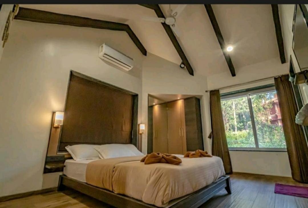 Aksha Villa - Housity