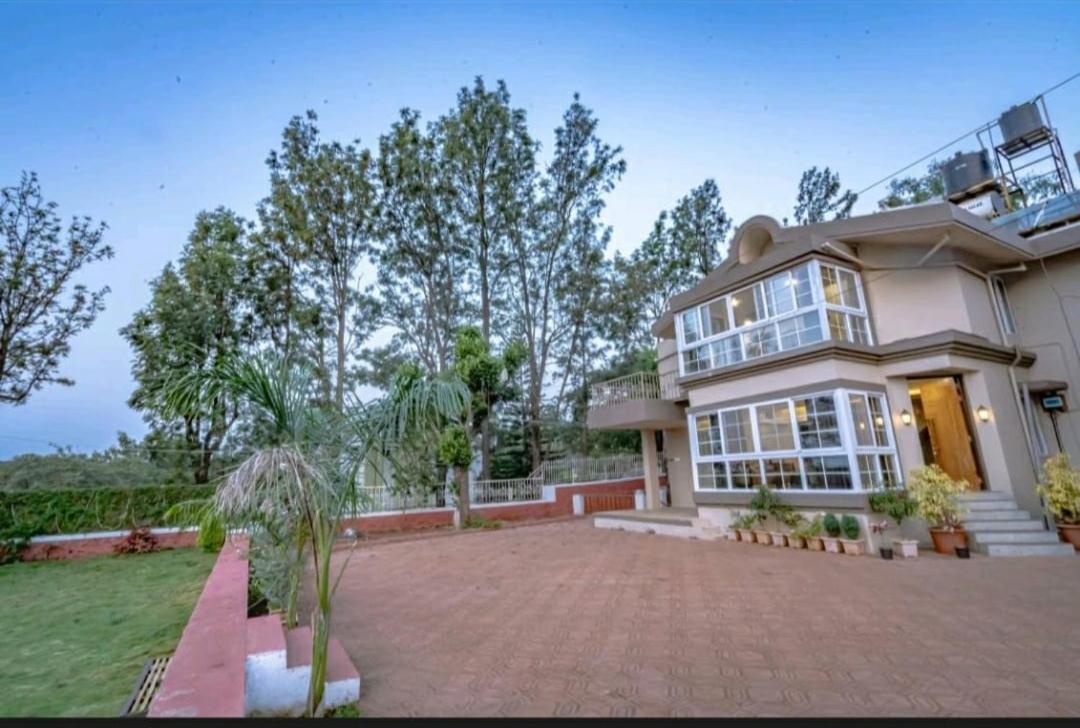 Aksha Villa - Housity