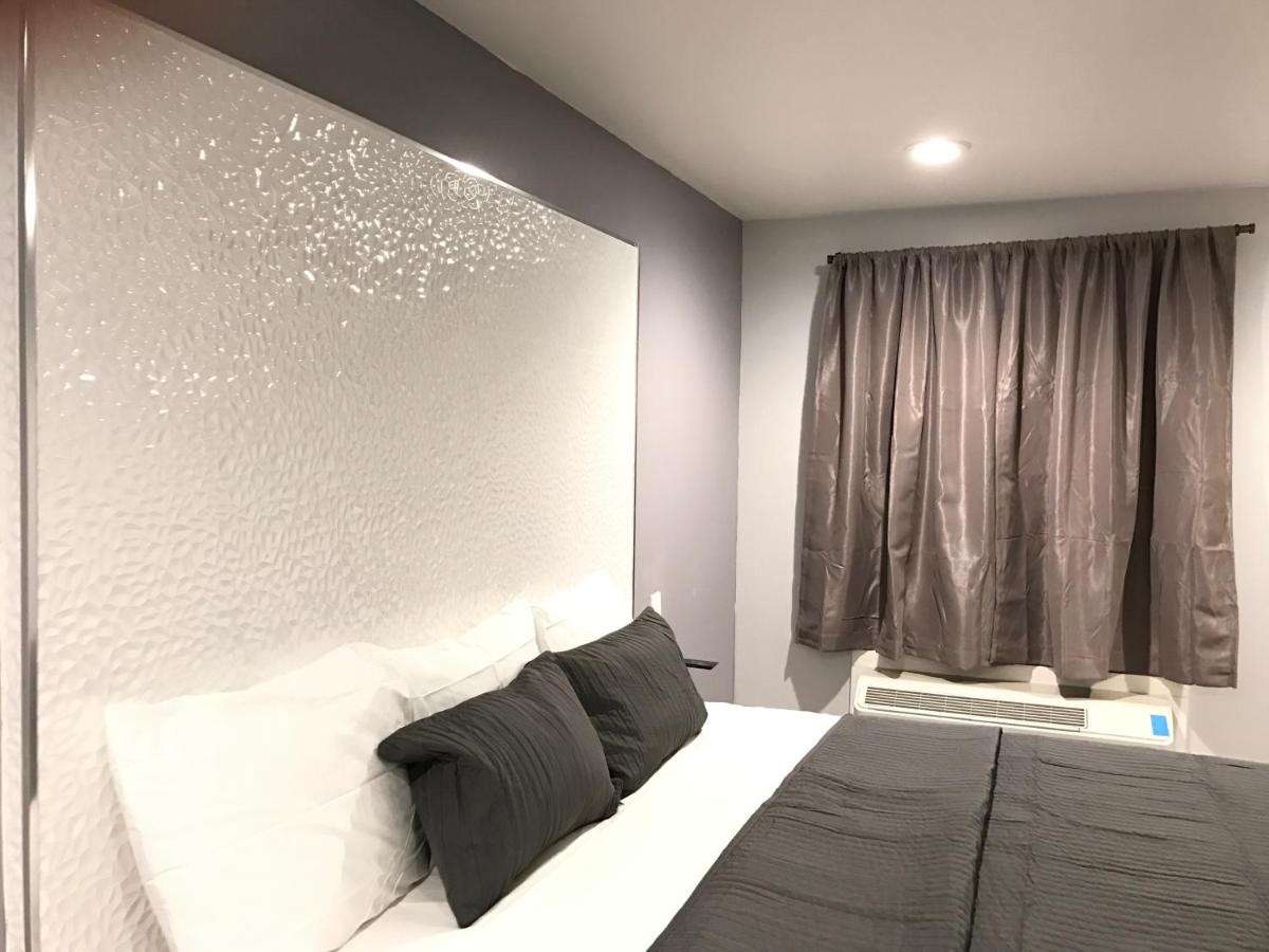 Ramsey Inn & Suites - Housity