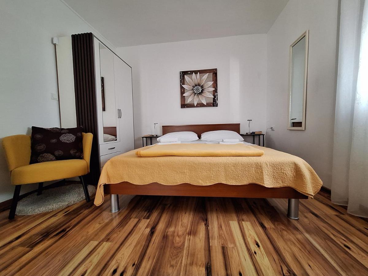 Apartments Toni - Housity