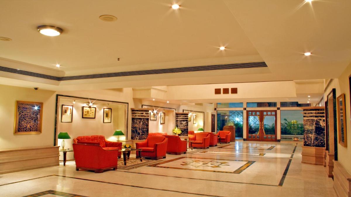 Suitetrails - Aditya Park-A Sarovar Portico Hotel