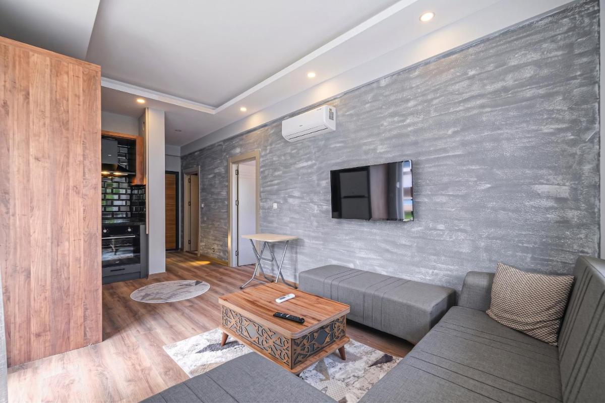 Palmiye Home Havuzlu Apart Dağ Manzaralı Göynük Kemer - Housity