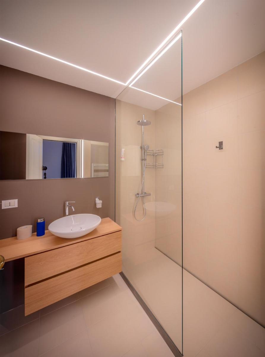 Lainez Rooms & Suites - Hizvo
