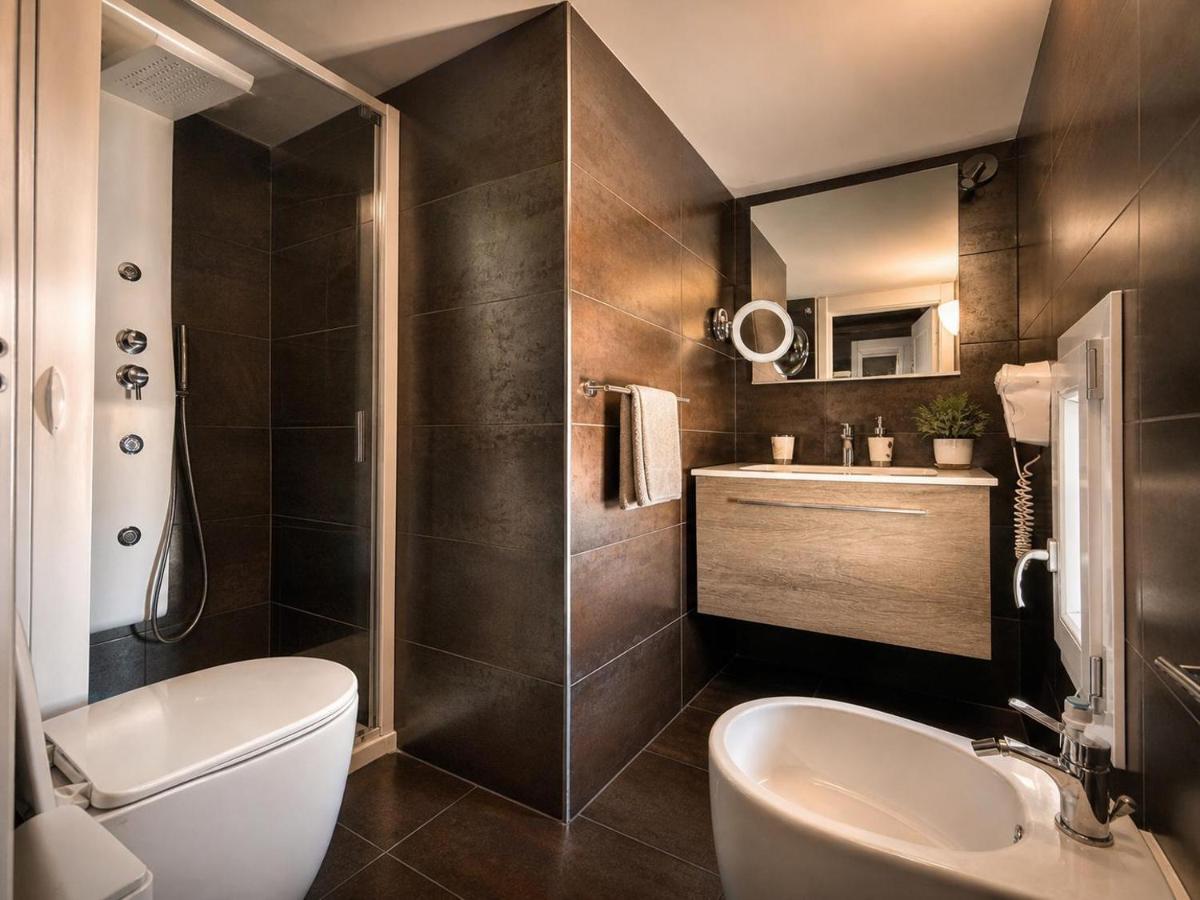 Suite White House - Hizvo