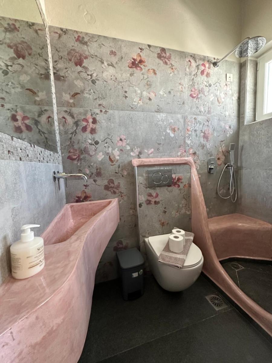 Afrodite Hotel - Housity