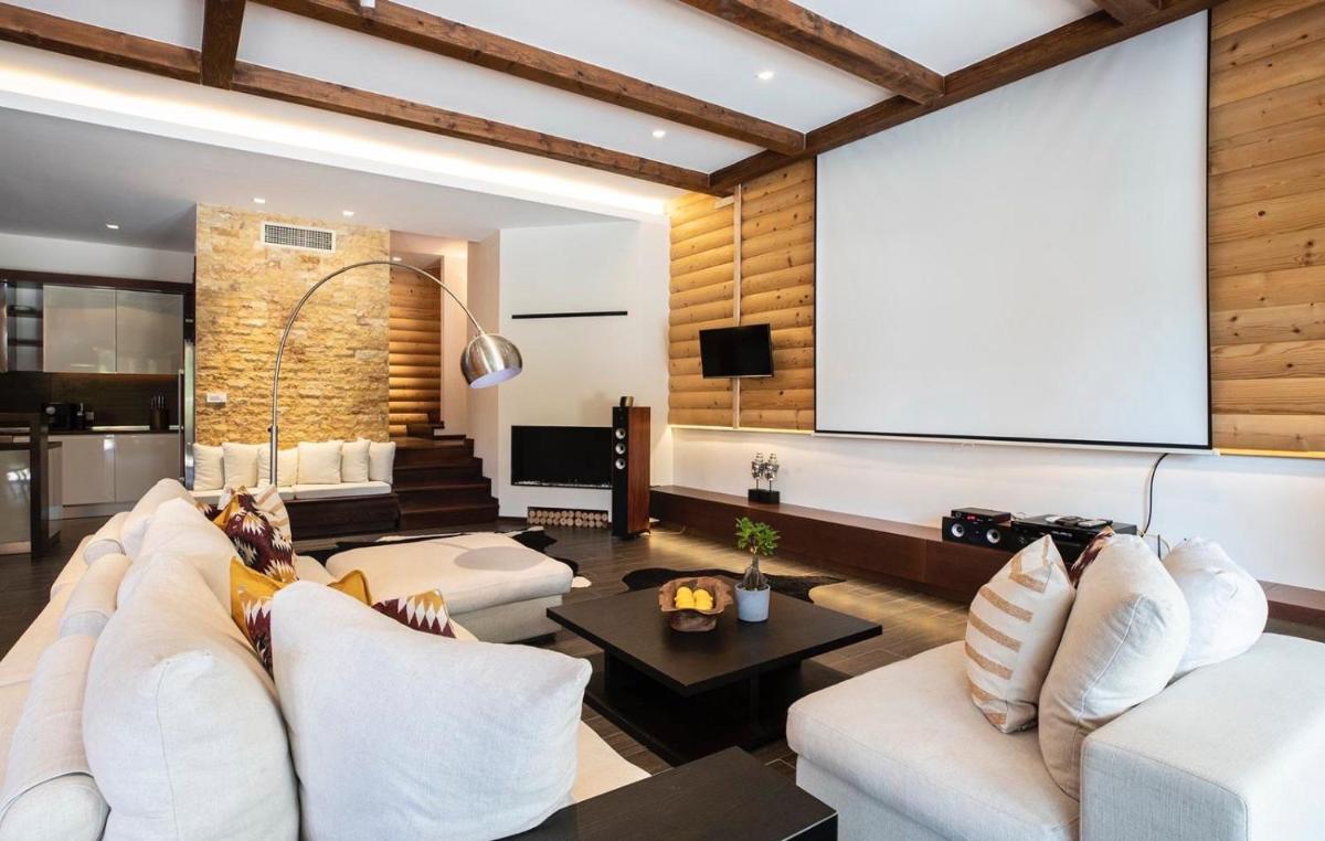 Luxury Pool Party Villa Krčedin - Housity