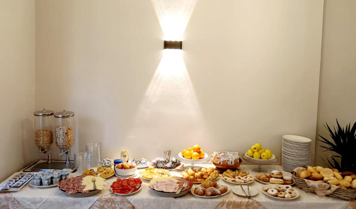 Hotel Cantaleone - Housity