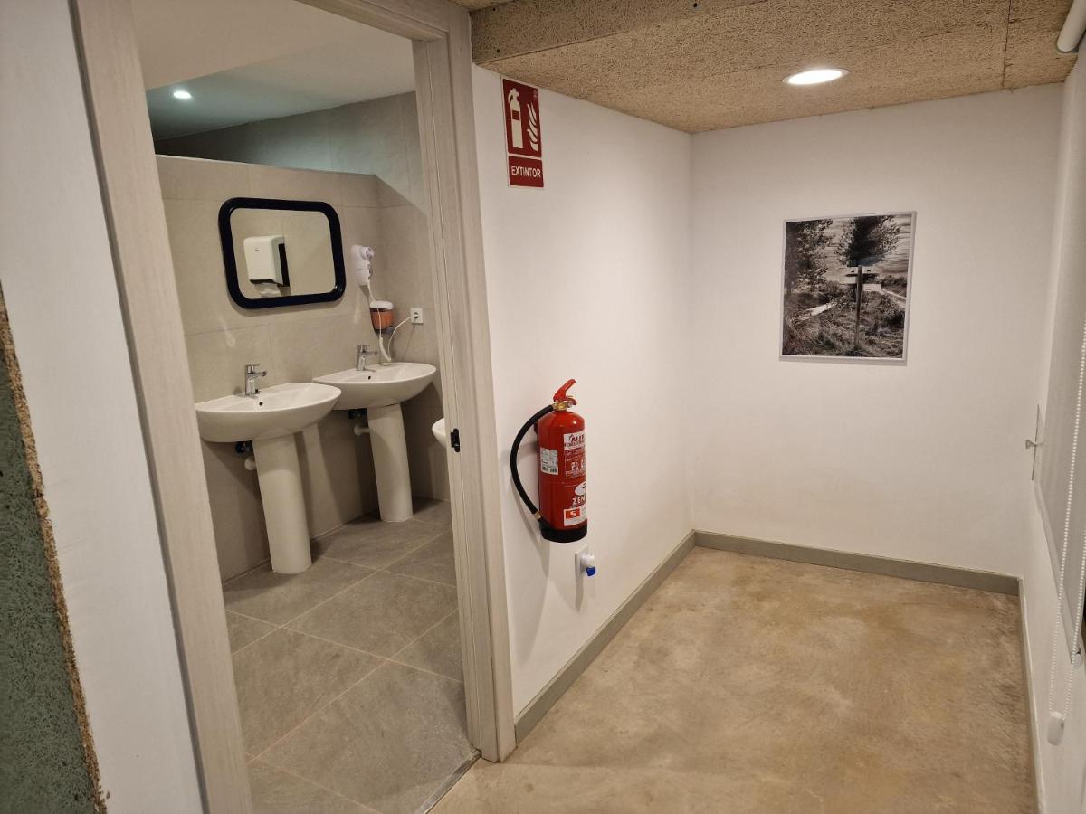 Albergue Cafetería La Parada - Housity