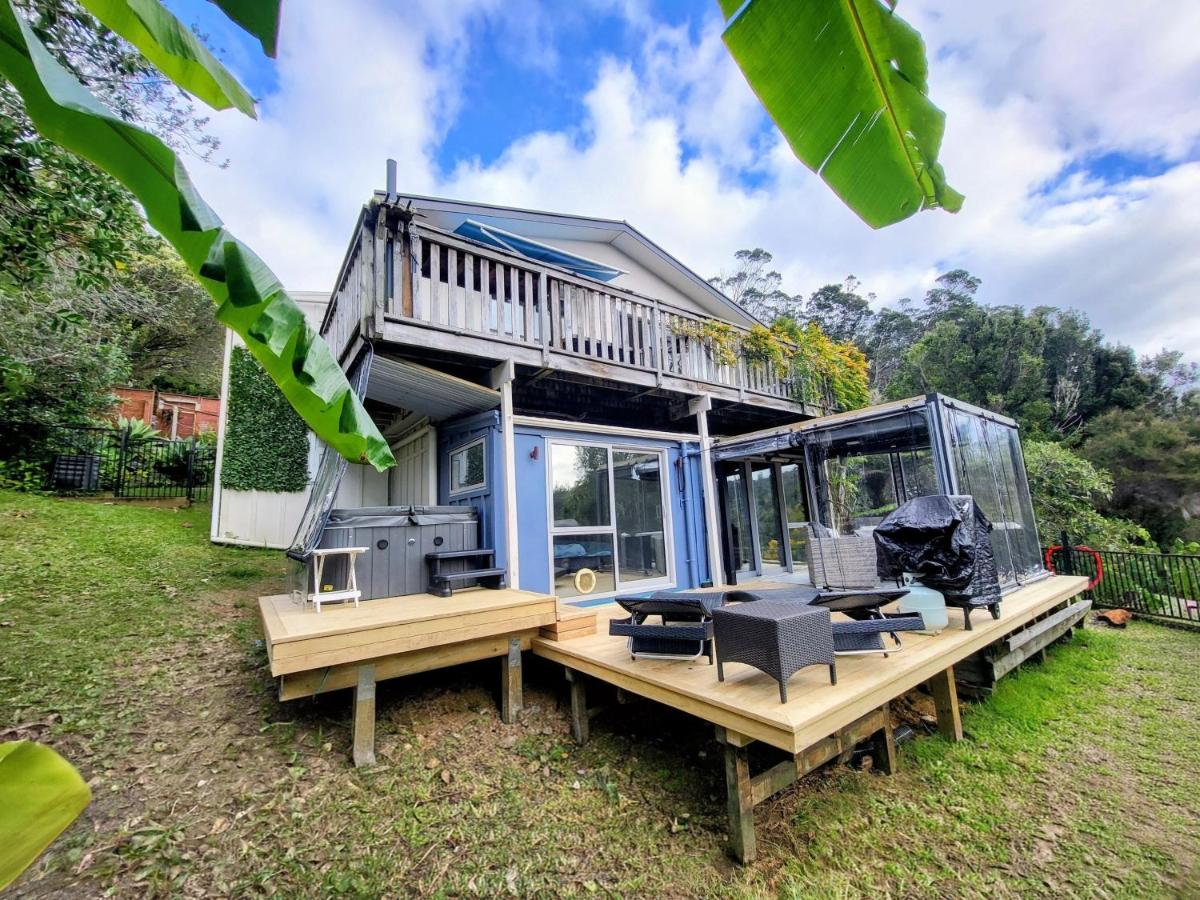 Garden Bliss & Bird Sanctuary in Paihia Estuary - Housity
