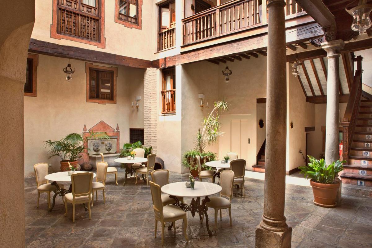 Suitetrails - Hotel Casa 1800 Granada