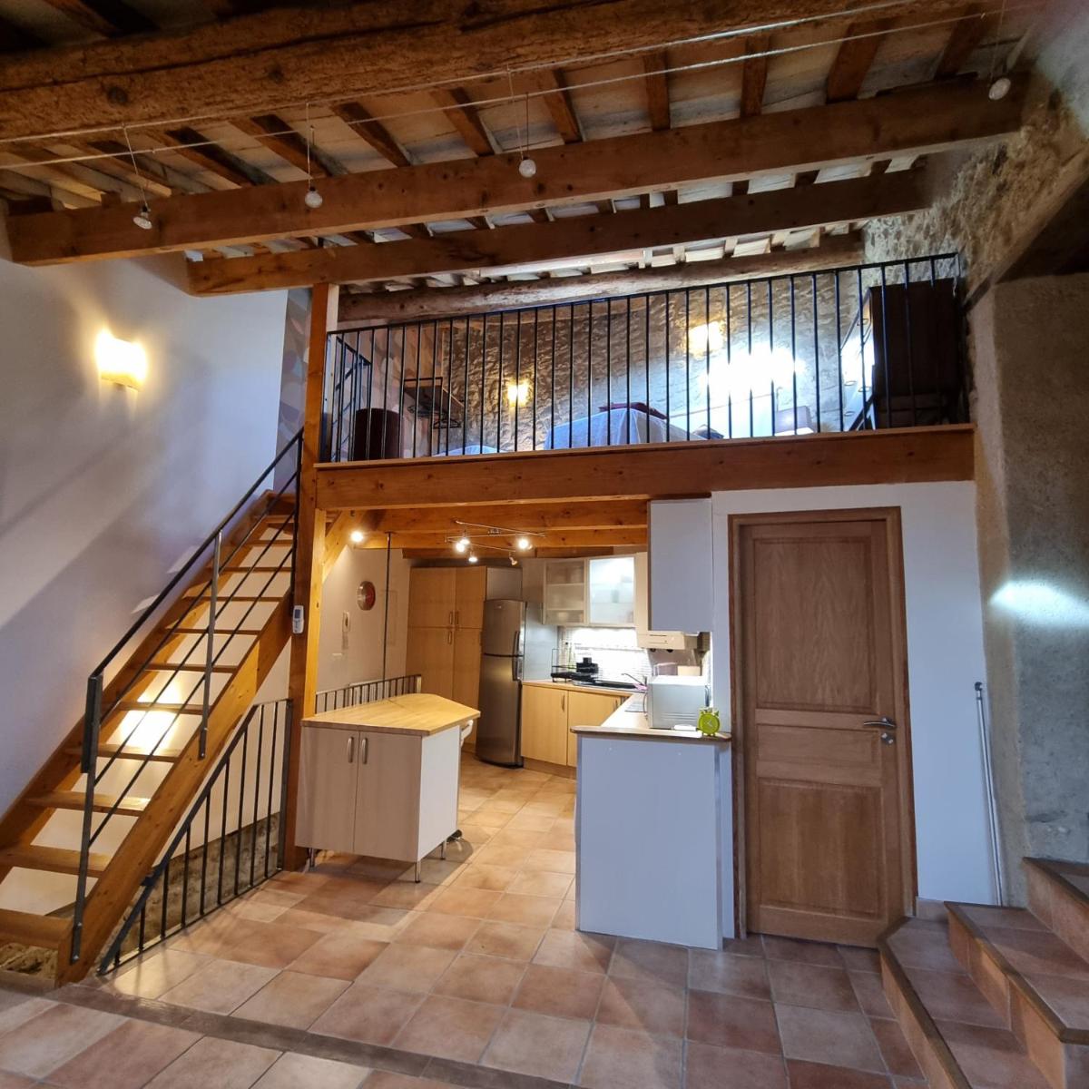Bright and quiet in Nezignan L Eveque - Housity