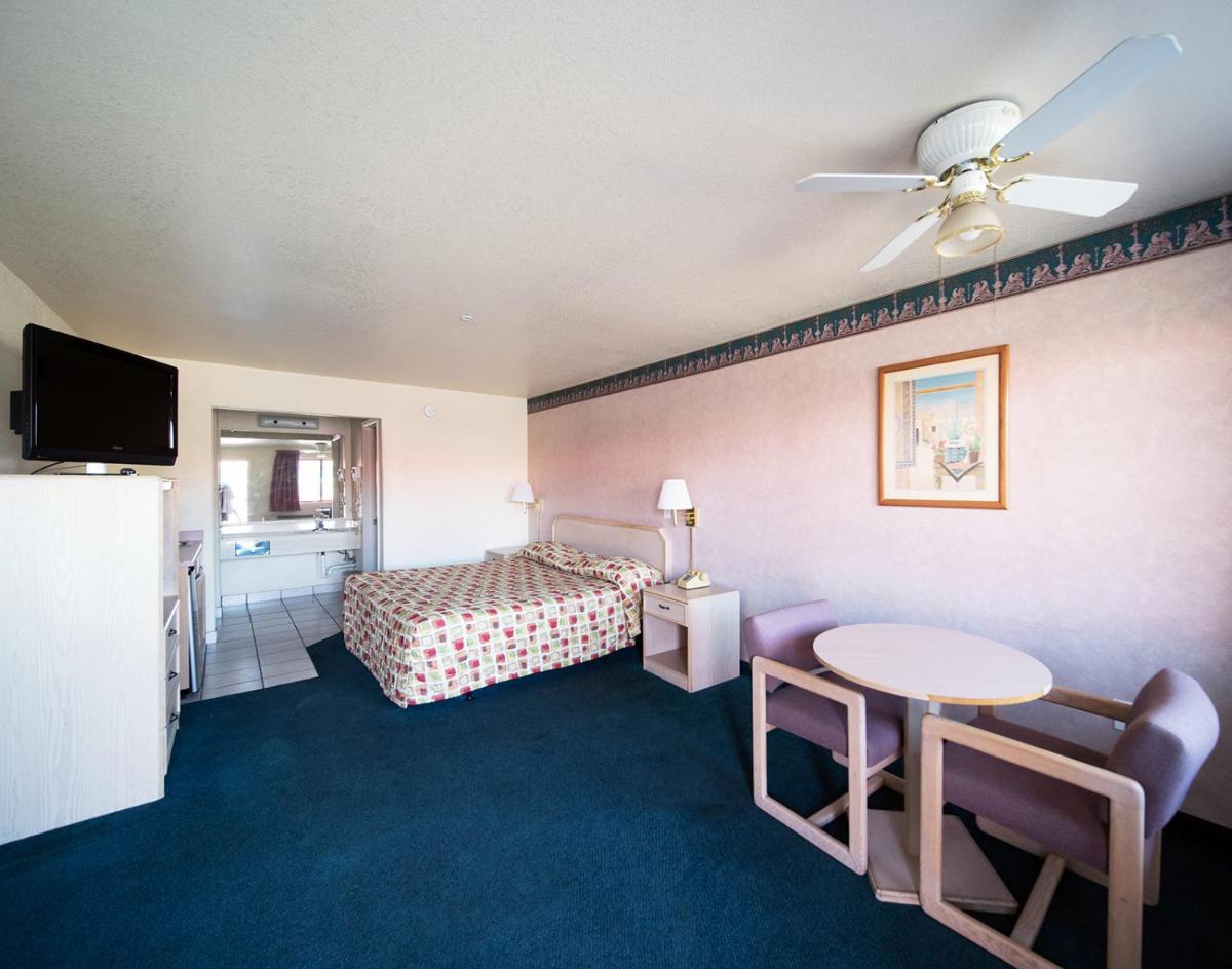 Superior Suites Phoenix Mesa - Housity