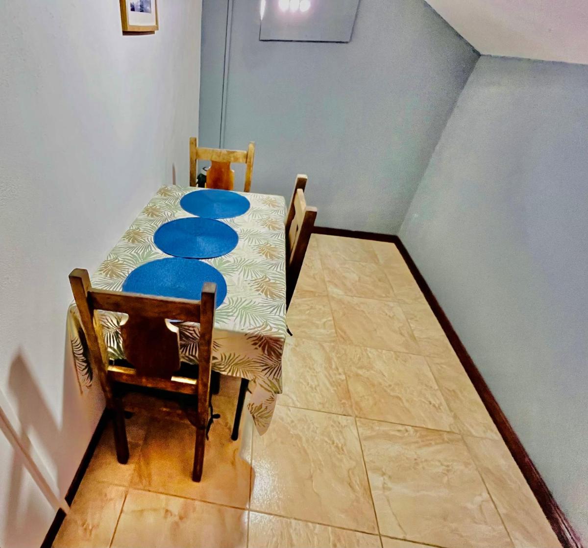 Nomads Family Rooms, Fortuna Town - Hizvo