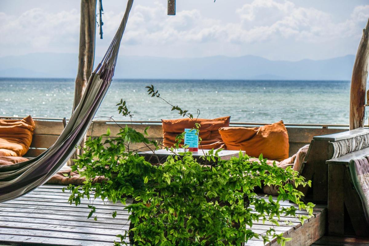 Two Rocks Bungalows - Housity