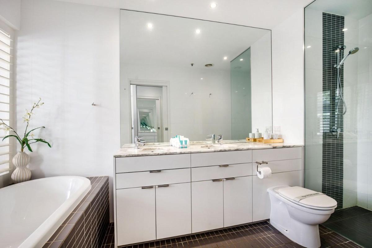 Ultra Broadbeach - Housity