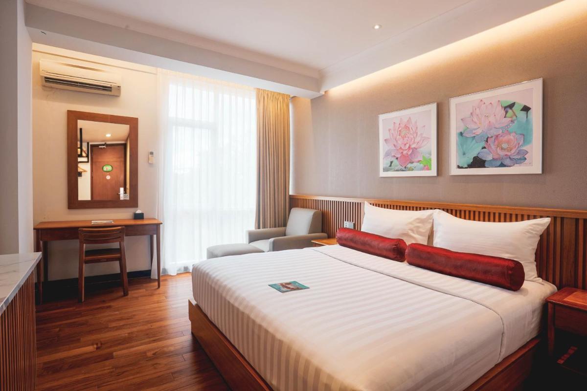 Ivory Hotel Bandung - Hizvo