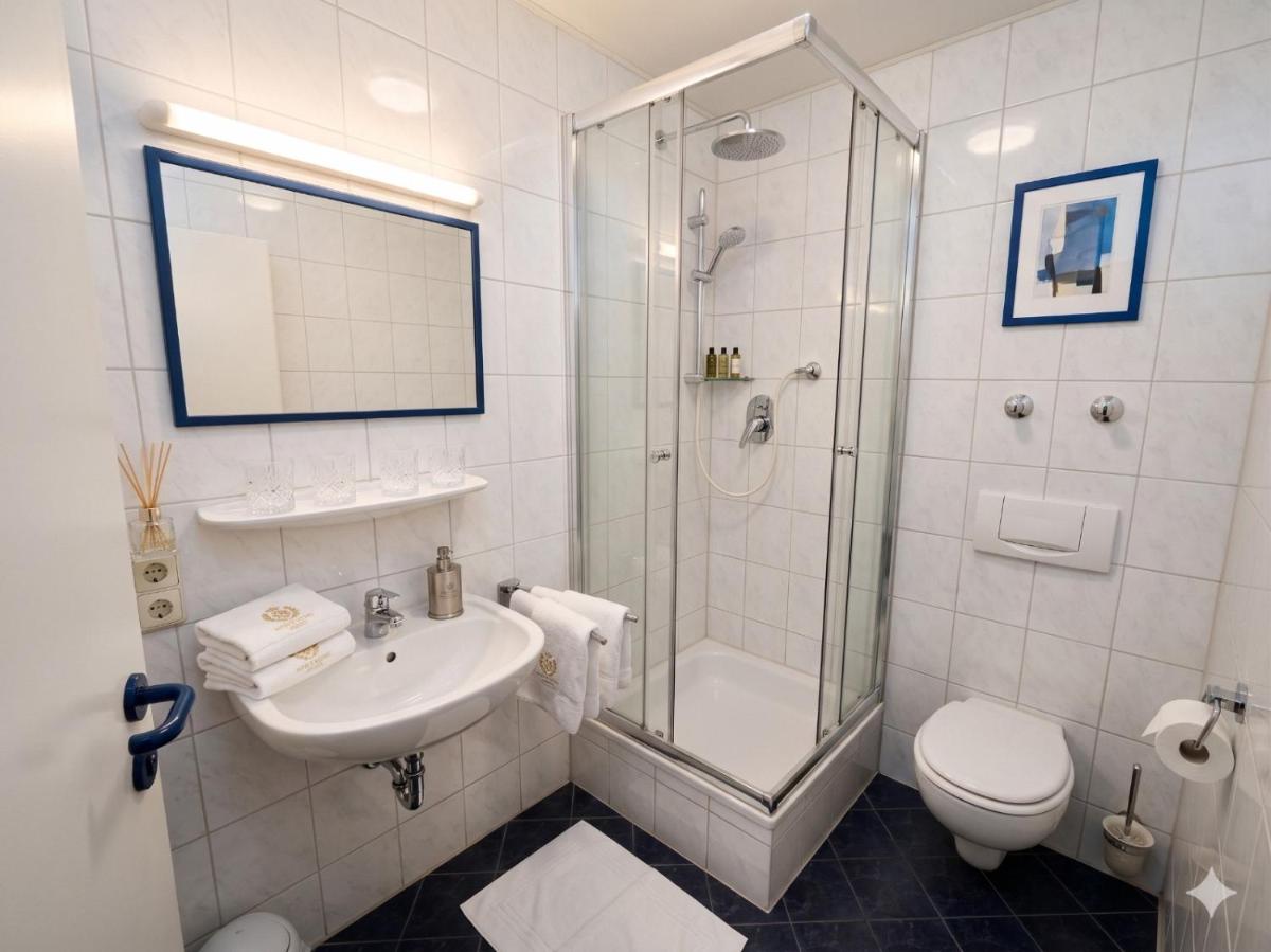 Hotel Garni Kreuzäcker - Housity