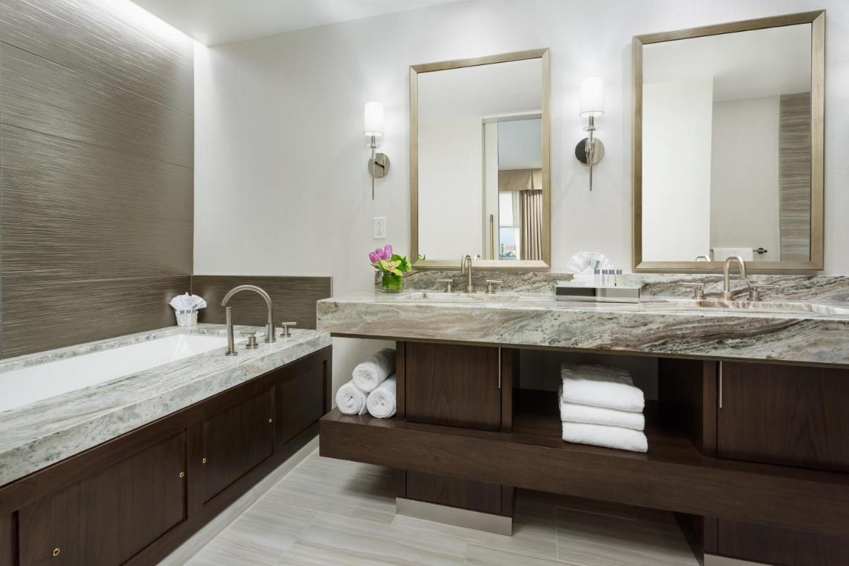 Hilton Boston Park Plaza - Housity