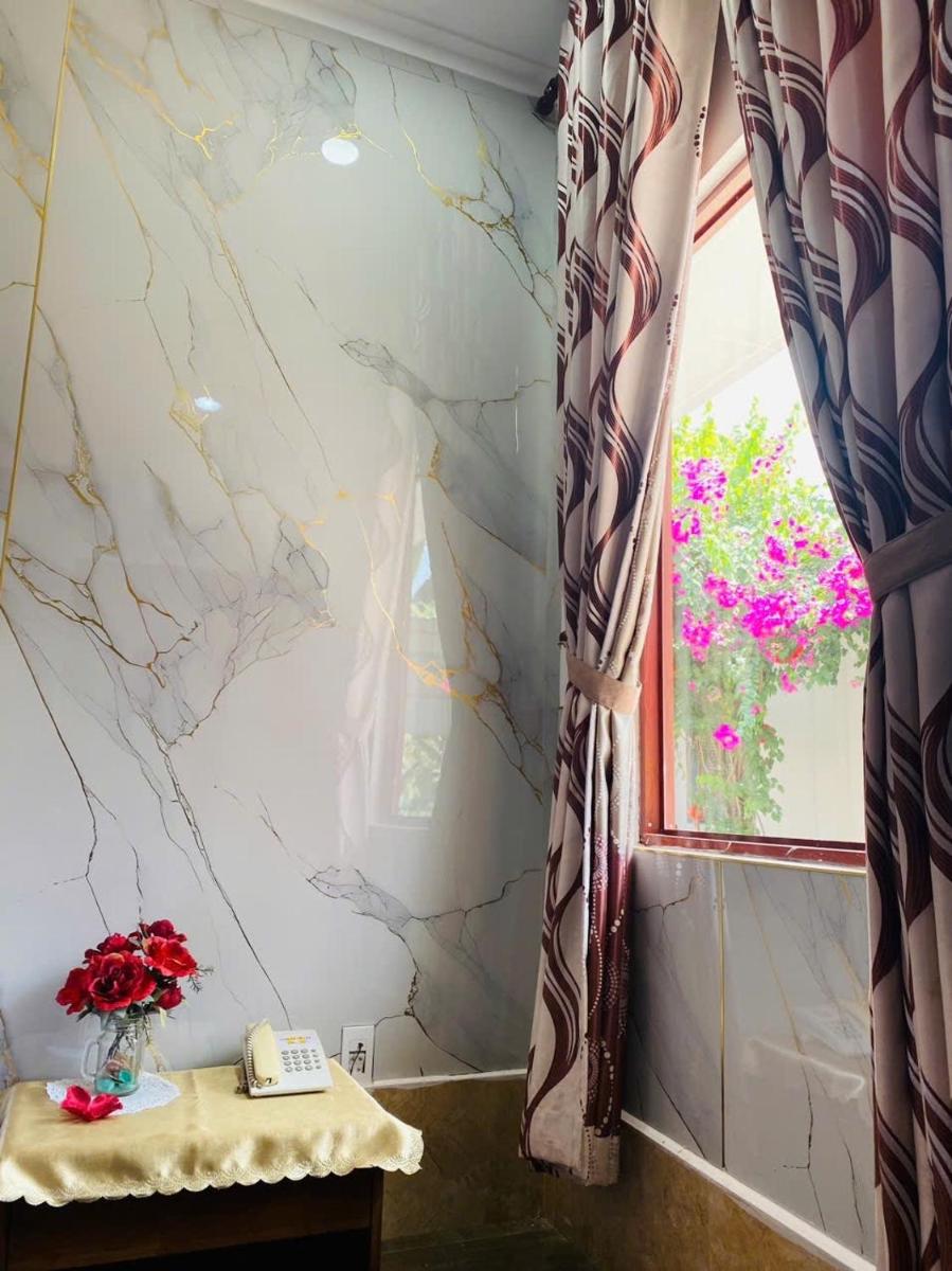 NGỌC HƯNG HOTEL - Hizvo